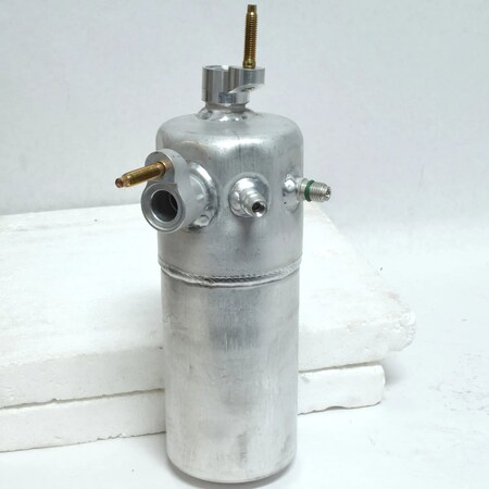 Universal Air Cond Chev Topkick V8 10-03 RD10982C